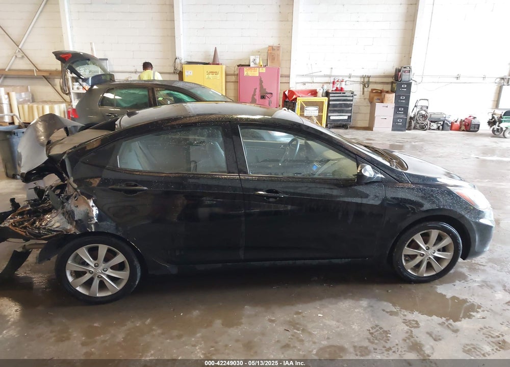 2012 HYUNDAI ACCENT VIN: KMHCU4AE1CU084180