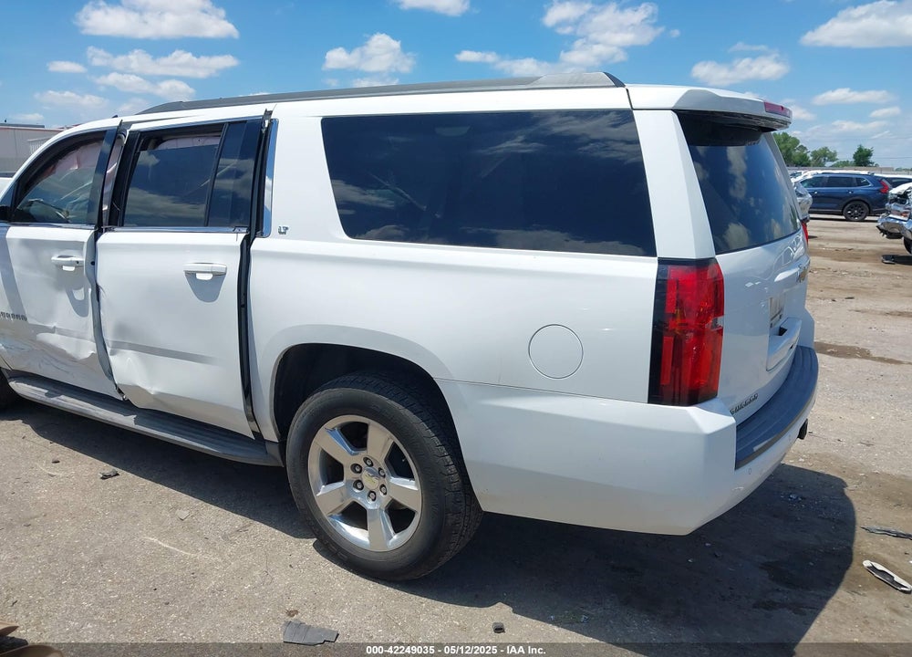 2015 CHEVROLET SUBURBAN 1500 VIN: 1GNSKJKCXFR300561