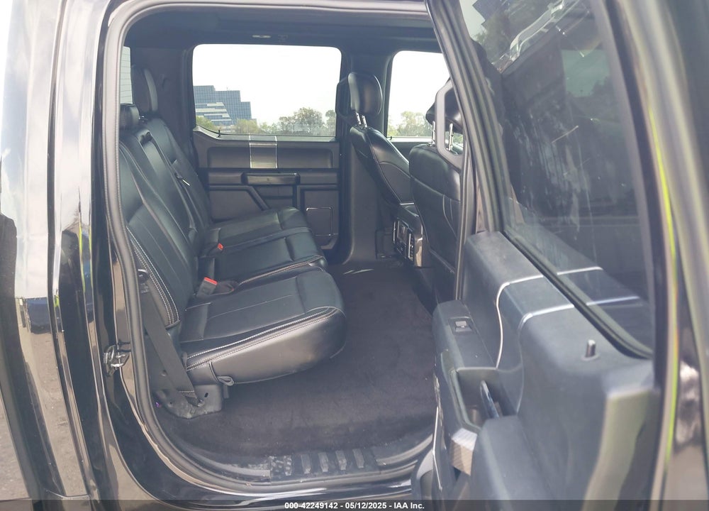 2019 FORD F-150 LARIAT VIN: 1FTEW1E49KKE80701