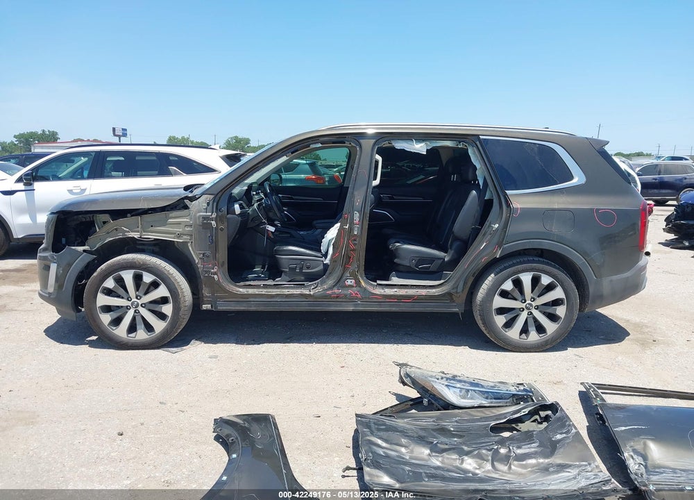 2020 KIA TELLURIDE VIN: 5XYP64HC2LG054918
