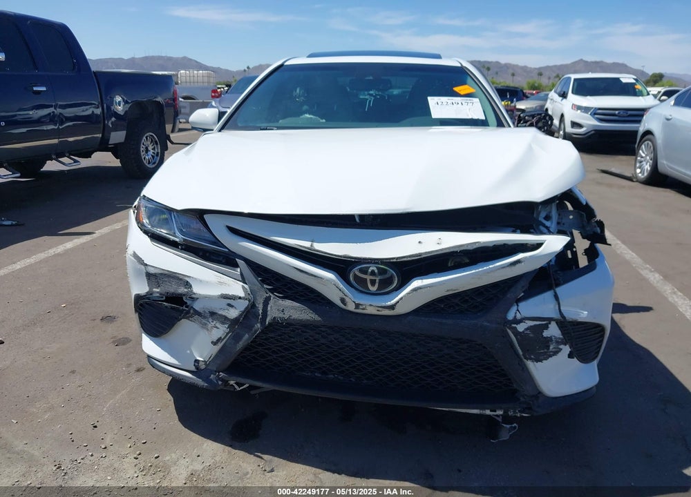 2018 TOYOTA CAMRY VIN: 4T1B11HKXJU152147