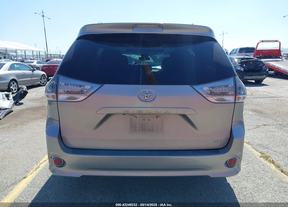 2013 TOYOTA SIENNA SE 8 PASSENGER VIN: 5TDXK3DC7DS287161