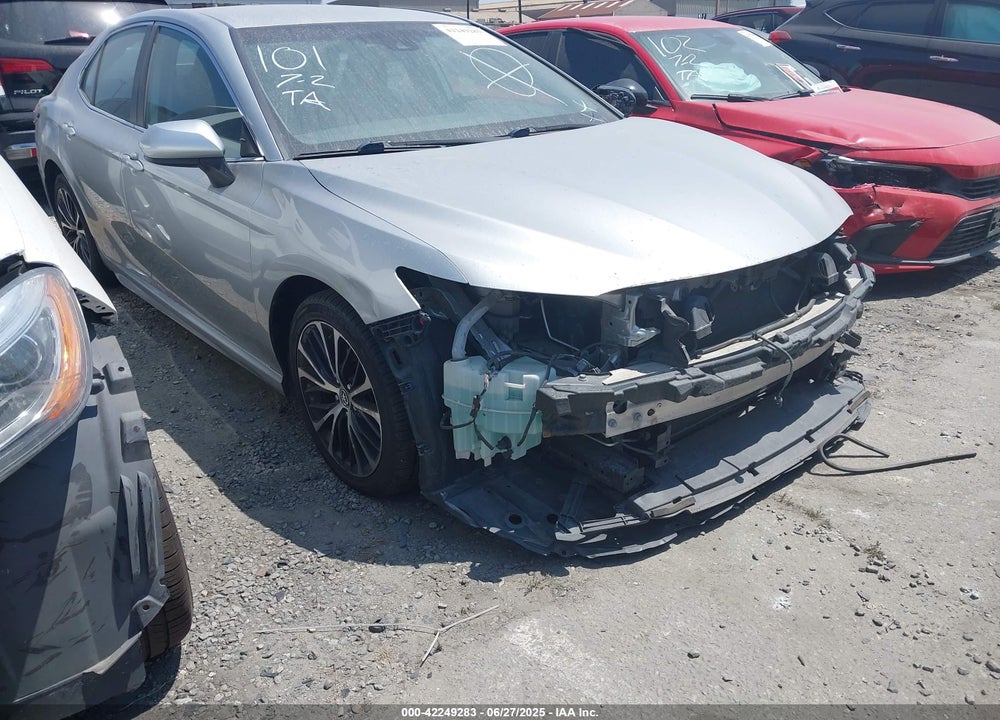 2020 TOYOTA CAMRY SE VIN: 4T1G11AK9LU903239