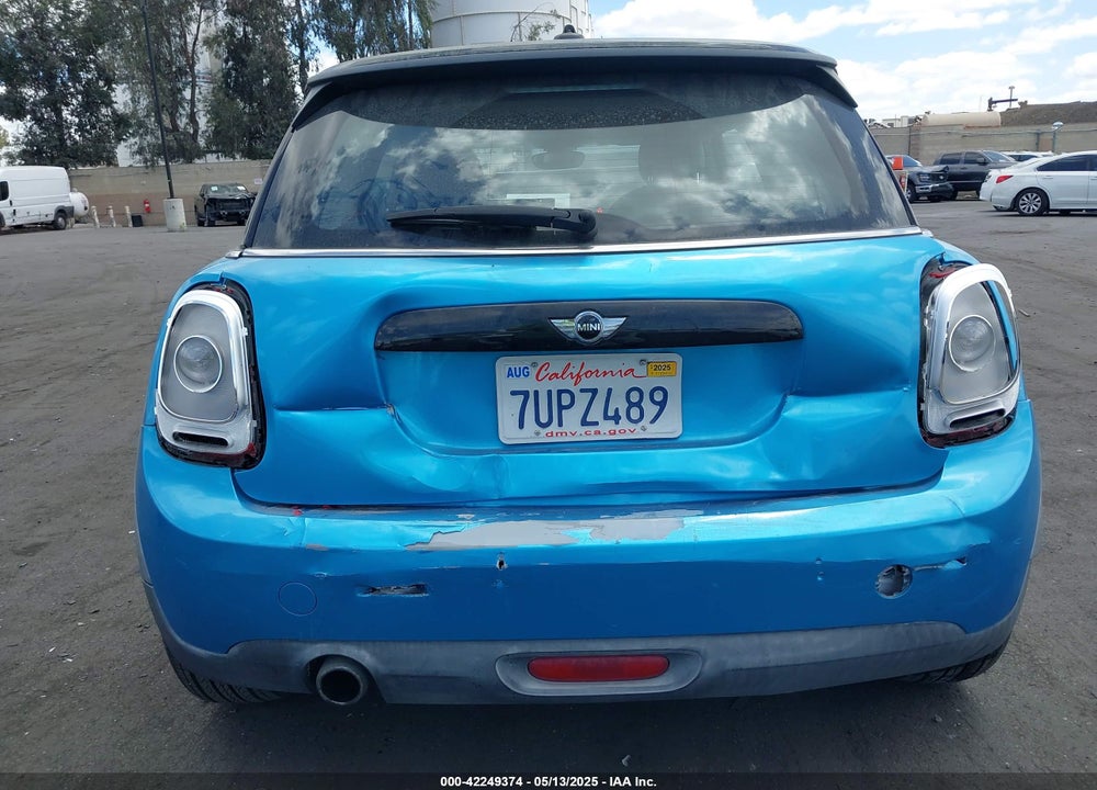 2016 MINI COOPER VIN: WMWXP5C57G2D15150
