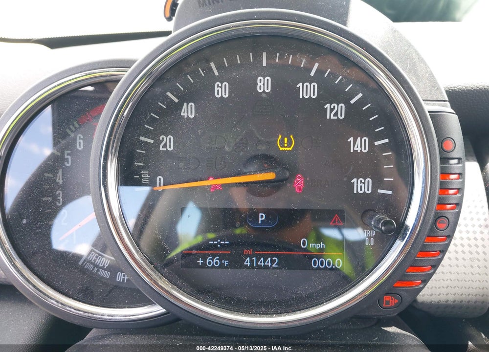 2016 MINI COOPER VIN: WMWXP5C57G2D15150