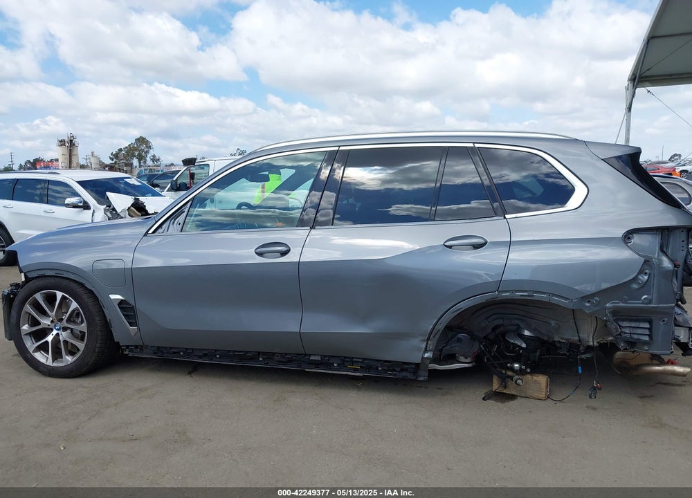 2025 BMW X5 PHEV XDRIVE50E VIN: 5UX43EU05S9X93776