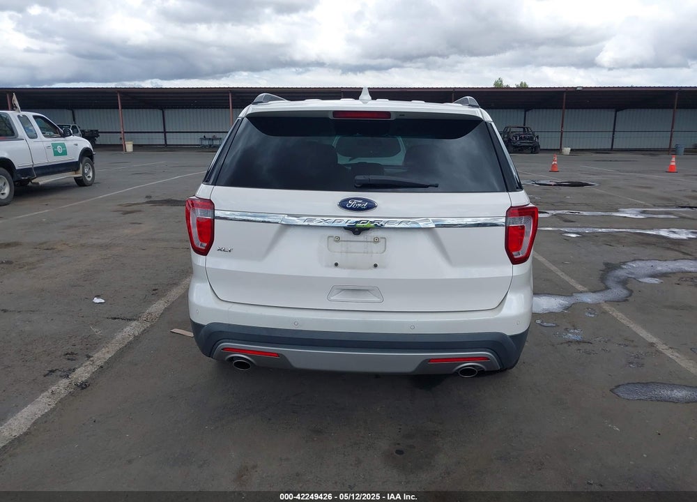 2017 FORD EXPLORER XLT VIN: 1FM5K7D85HGA69743