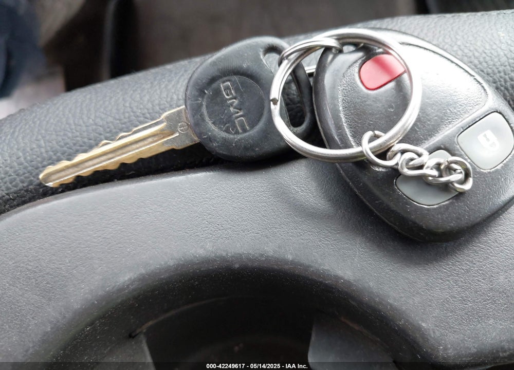 2008 GMC SIERRA 1500 SL VIN: 3GTEC13C38G206901