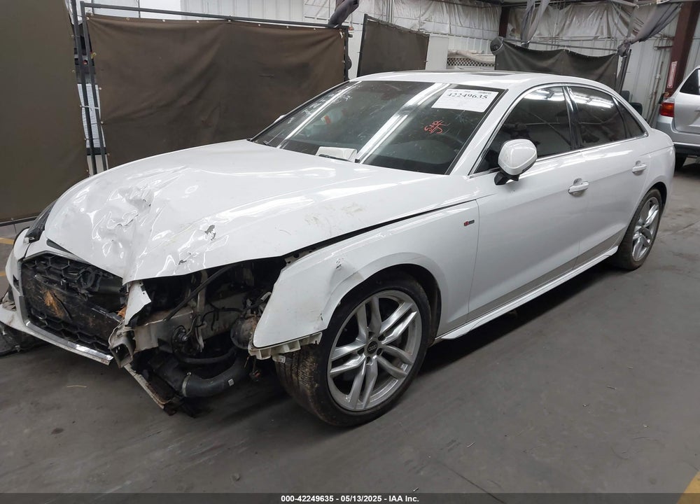 2022 AUDI A4 VIN: WAUEAAF48NN013671