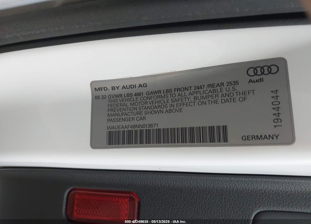 2022 AUDI A4 VIN: WAUEAAF48NN013671