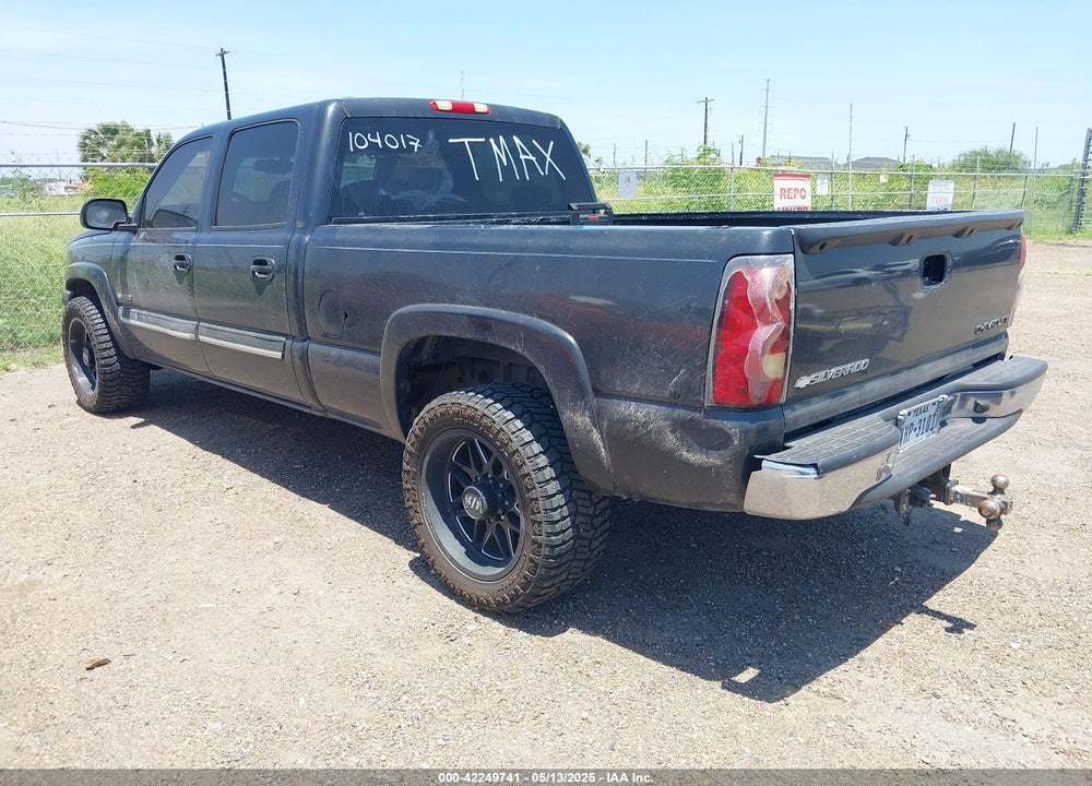 2004 CHEVROLET SILVERADO 2500 LS VIN: 1GCGC23U54F104017