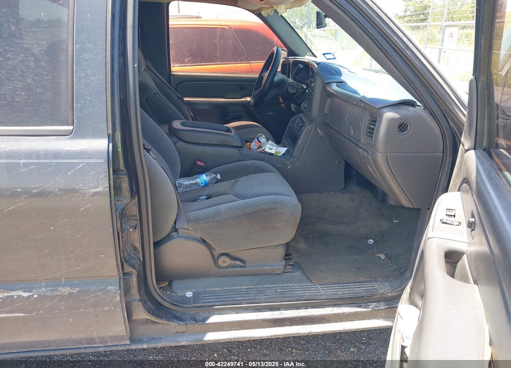 2004 CHEVROLET SILVERADO 2500 LS VIN: 1GCGC23U54F104017
