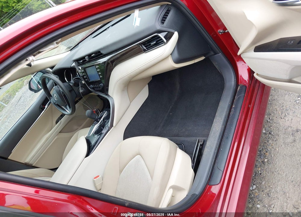 2019 TOYOTA CAMRY VIN: 4T1B11HK6KU825971