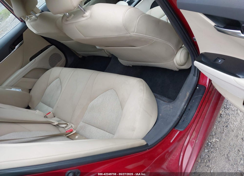 2019 TOYOTA CAMRY VIN: 4T1B11HK6KU825971