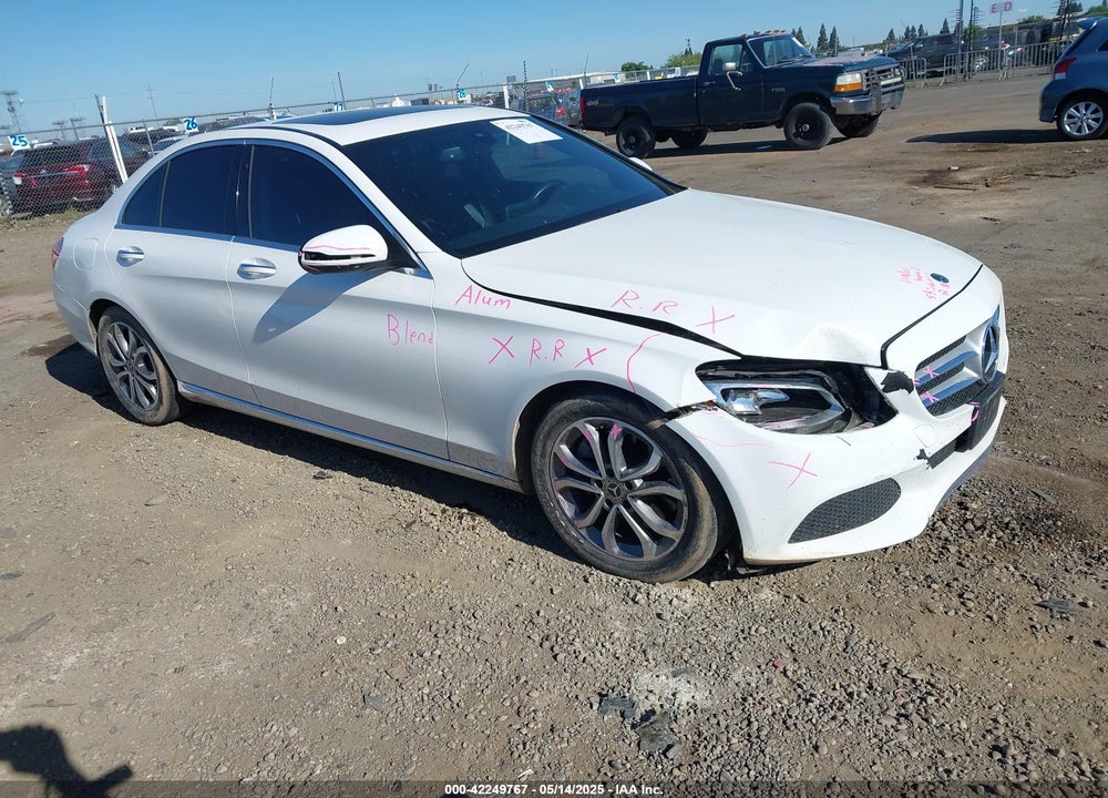 2018 MERCEDES-BENZ C 300 VIN: 55SWF4JB2JU261826