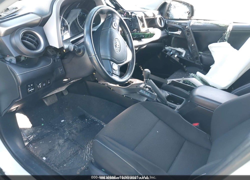 2018 TOYOTA RAV4 VIN: JTMWFREV8JJ157496