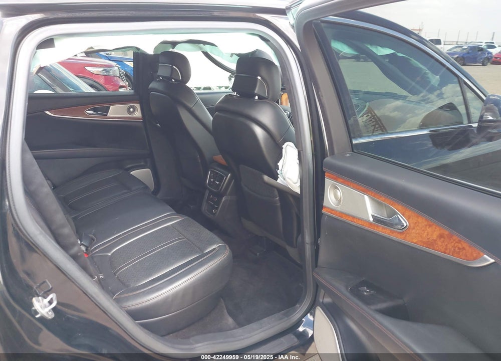 2016 LINCOLN MKX BLACK LABEL VIN: 2LMPJ7JP7GBL81127