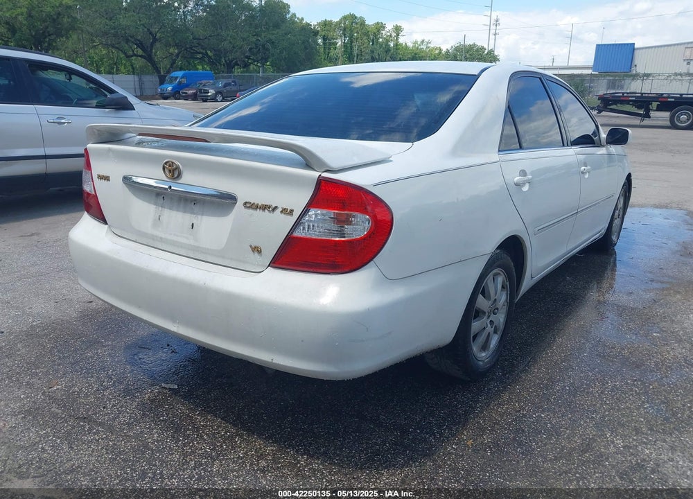 2002 TOYOTA CAMRY XLE V6 VIN: 4T1BF32K42U035090
