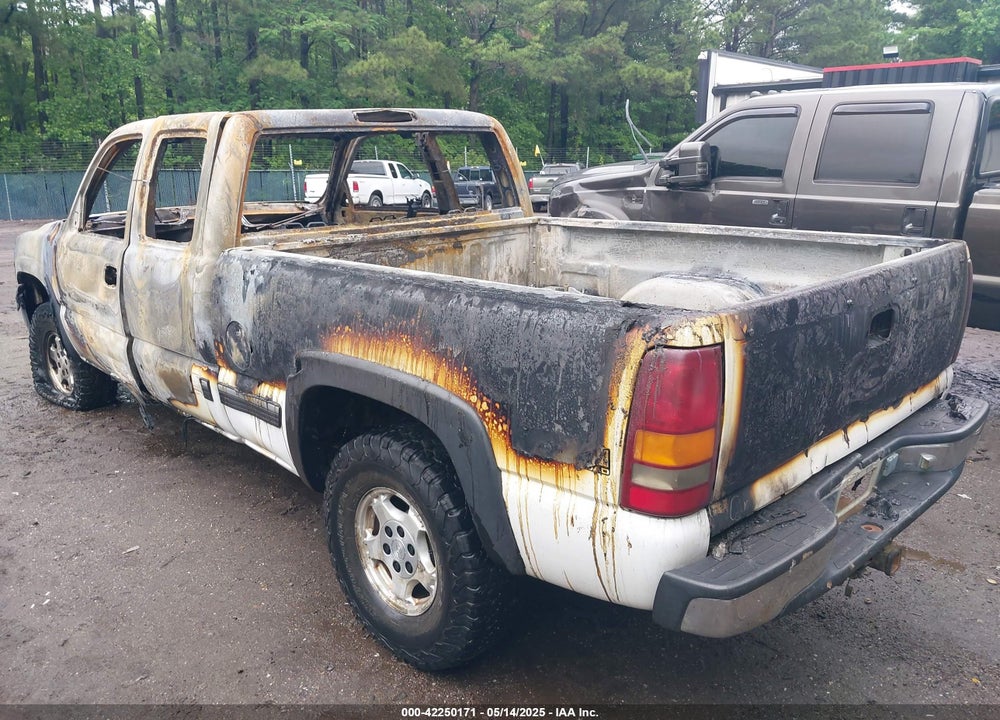 2000 CHEVROLET SILVERADO 1500 LS VIN: 1GCEK19T3YE433569