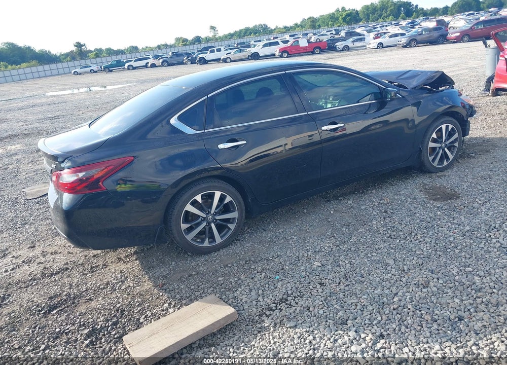 2017 NISSAN ALTIMA VIN: 1N4AL3AP6HC483132