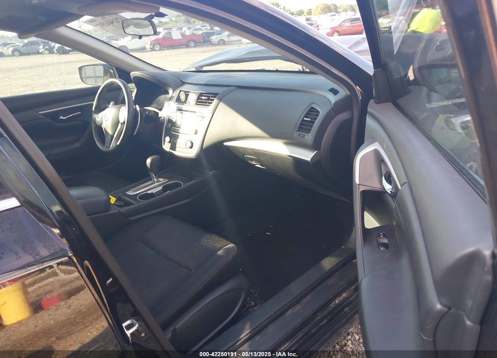 2017 NISSAN ALTIMA VIN: 1N4AL3AP6HC483132