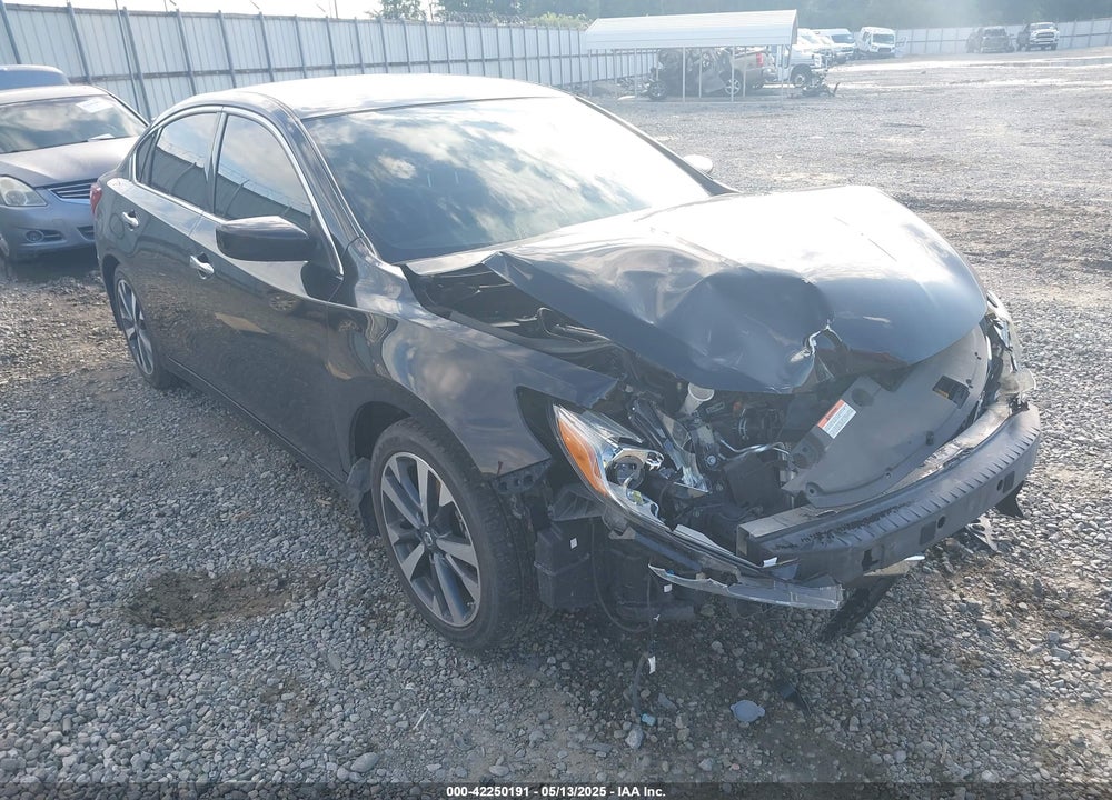 2017 NISSAN ALTIMA VIN: 1N4AL3AP6HC483132