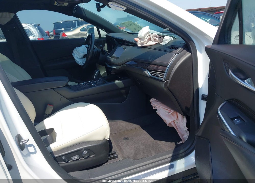 2019 CADILLAC XT4 SPORT VIN: 1GYFZER40KF163373