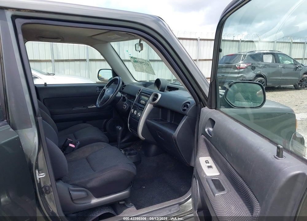 2006 SCION XB VIN: JTLKT324564050416