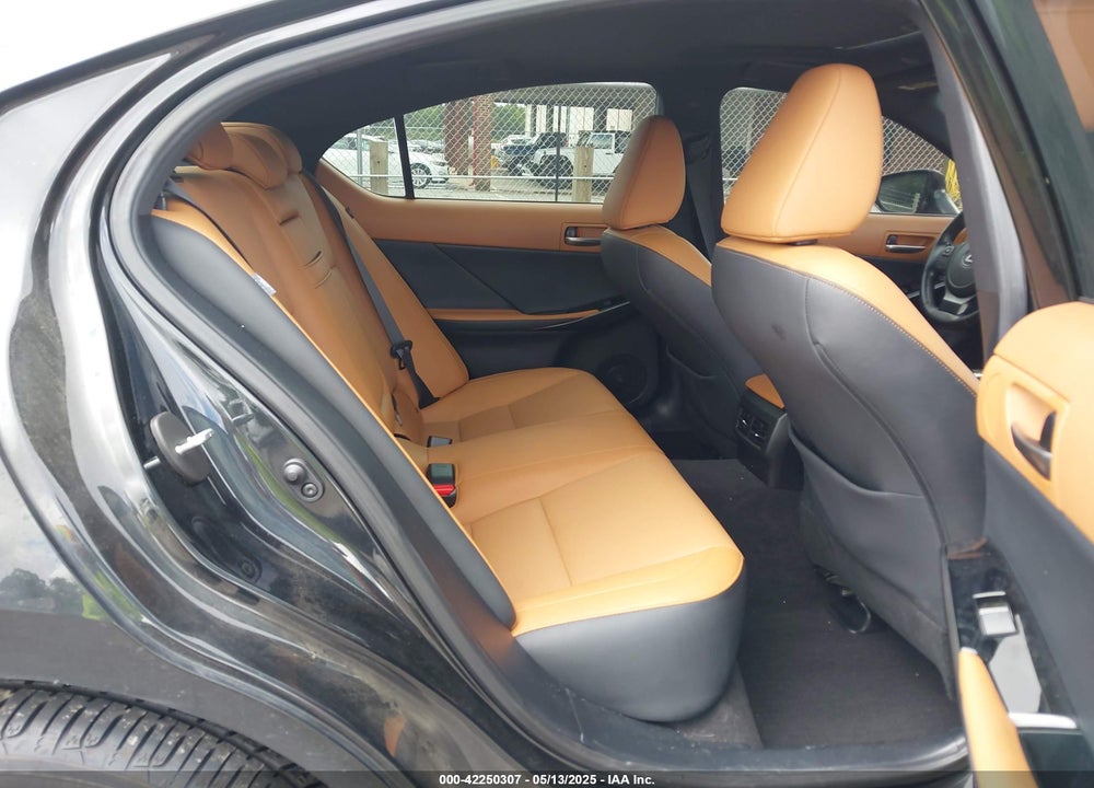 2021 LEXUS IS 300 VIN: JTHC81F27M5045061