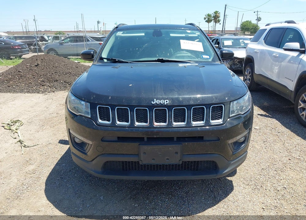 2018 JEEP COMPASS LATITUDE FWD VIN: 3C4NJCBB0JT374678