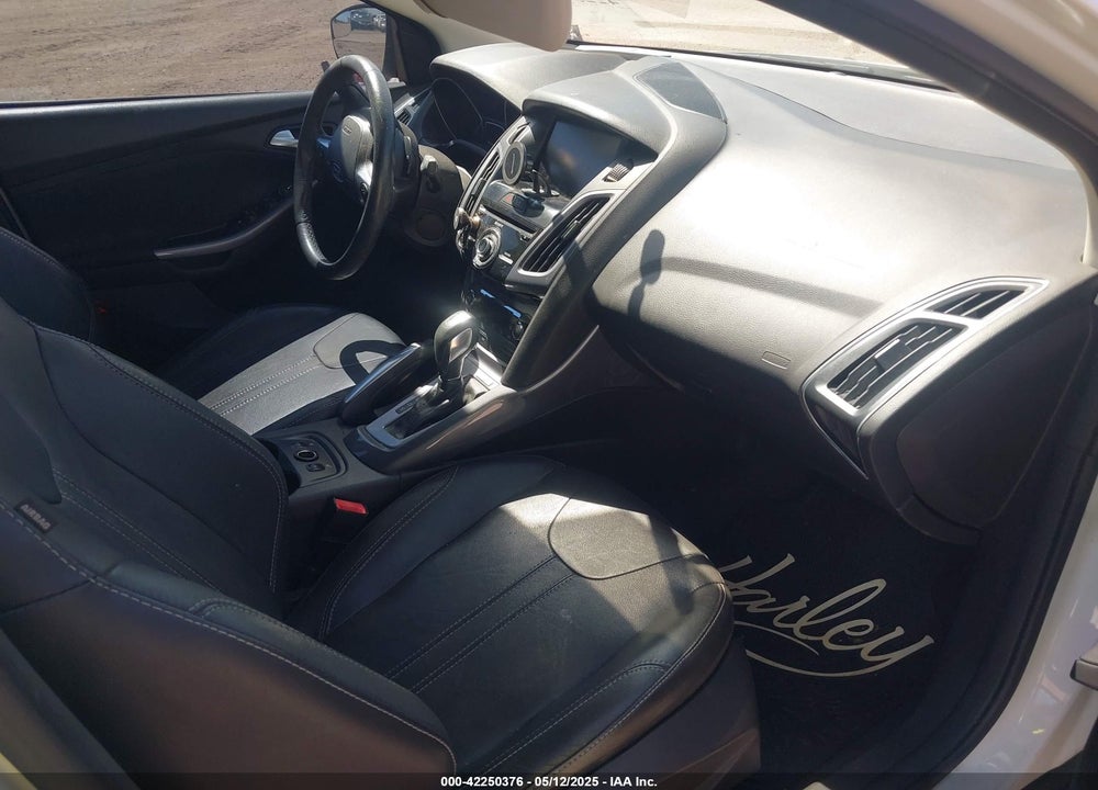 2013 FORD FOCUS VIN: 1FADP3J26DL116120