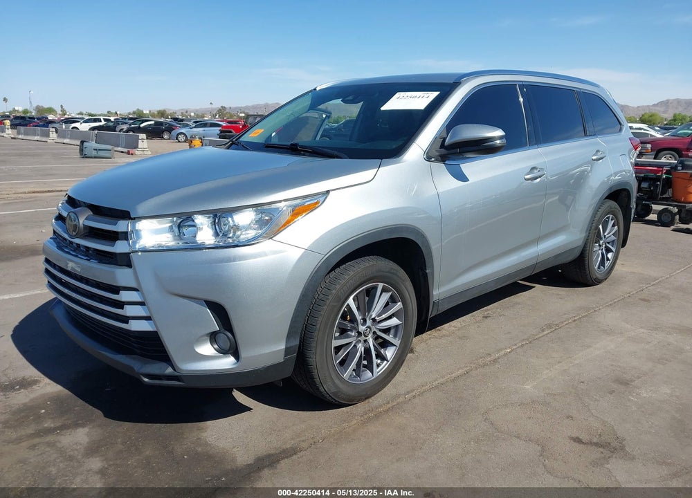 2019 TOYOTA HIGHLANDER VIN: 5TDJZRFH4KS580932