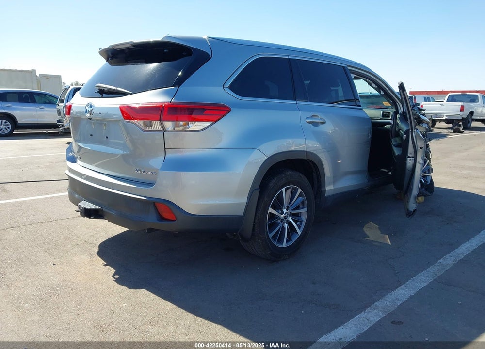 2019 TOYOTA HIGHLANDER VIN: 5TDJZRFH4KS580932