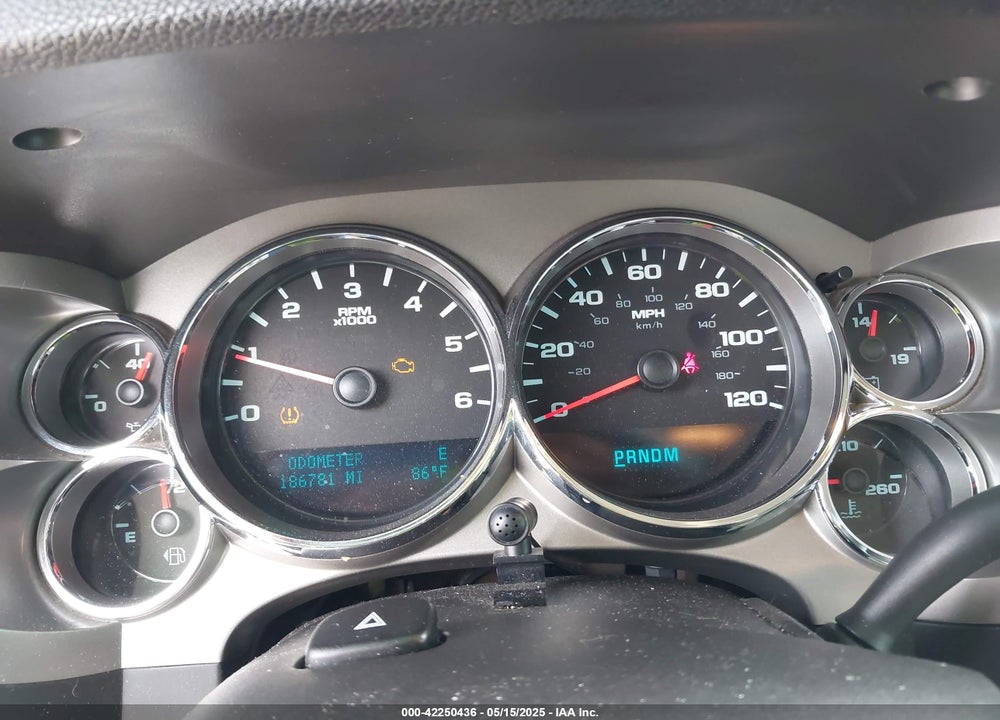 2010 CHEVROLET SILVERADO 1500 VIN: 1GCSKSE37AZ136981