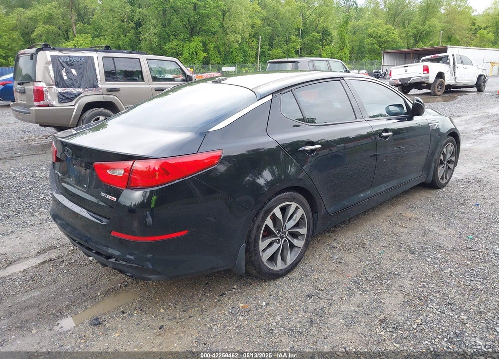 2015 KIA OPTIMA VIN: 5XXGR4A68FG471352