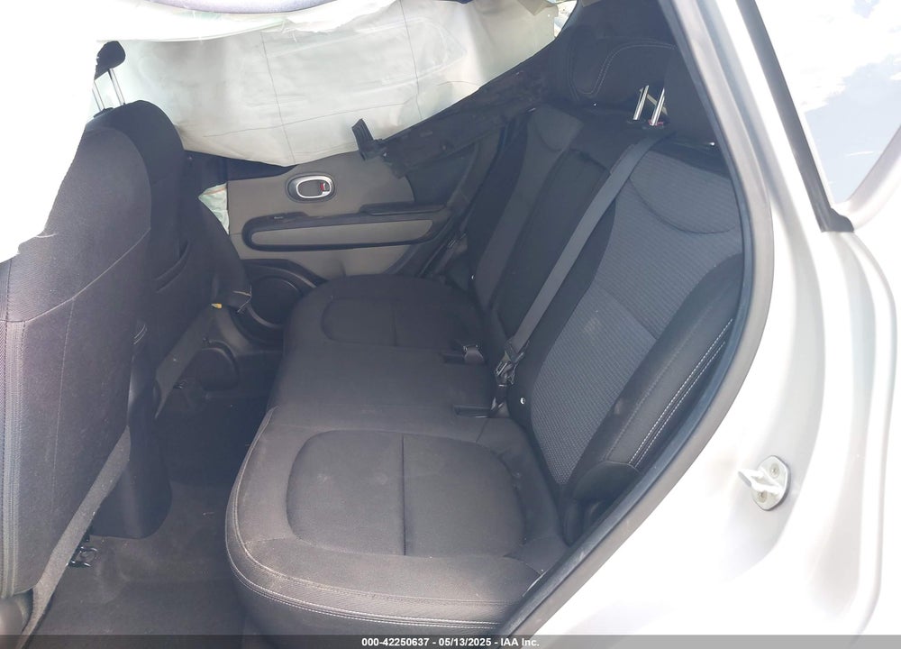 2017 KIA SOUL VIN: KNDJP3A52H7416050