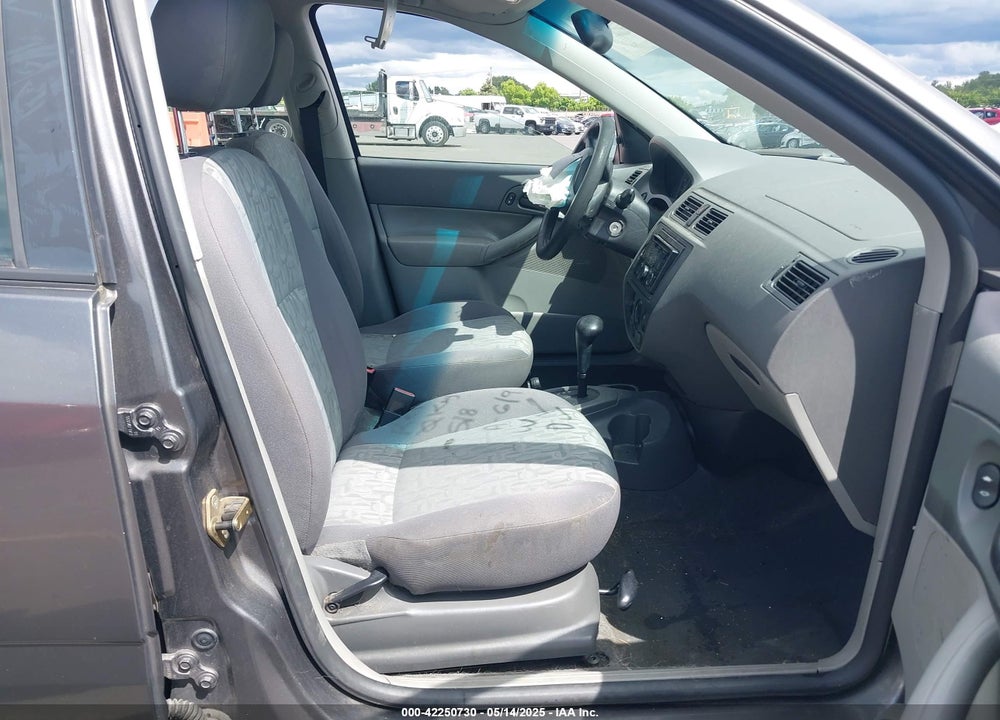 2005 FORD FOCUS VIN: 1FAFP36N75W192103