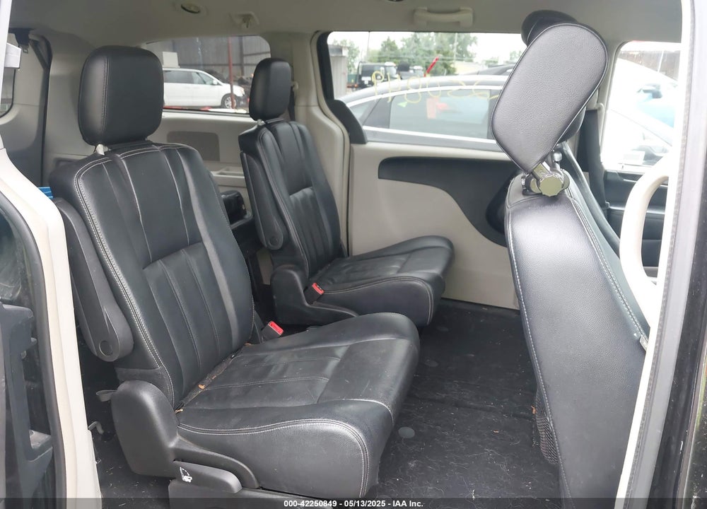 2015 CHRYSLER TOWN & COUNTRY TOURING VIN: 2C4RC1BG2FR706318