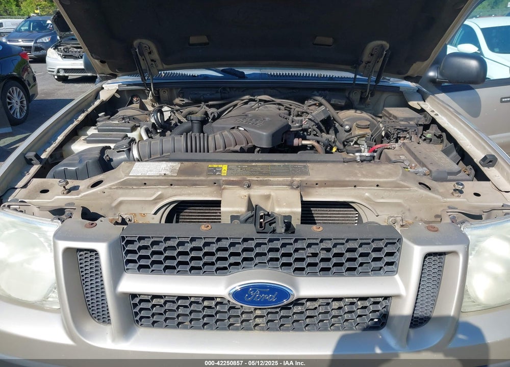 2004 FORD EXPLORER SPORT TRAC ADRENALIN/XLS/XLT VIN: 1FMZU77K84UB42473