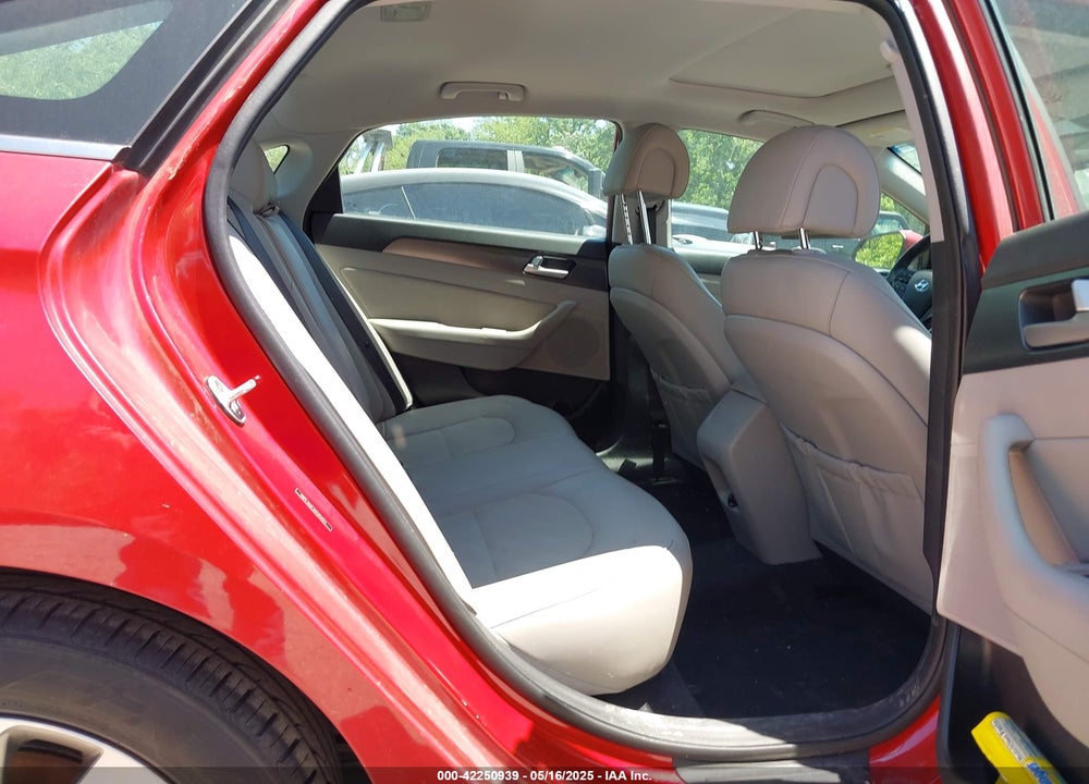 2017 HYUNDAI SONATA VIN: 5NPE34AF4HH454211