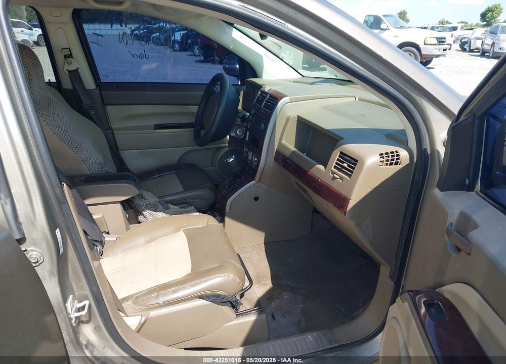 2007 JEEP COMPASS VIN: 1J8FF57W67D144518