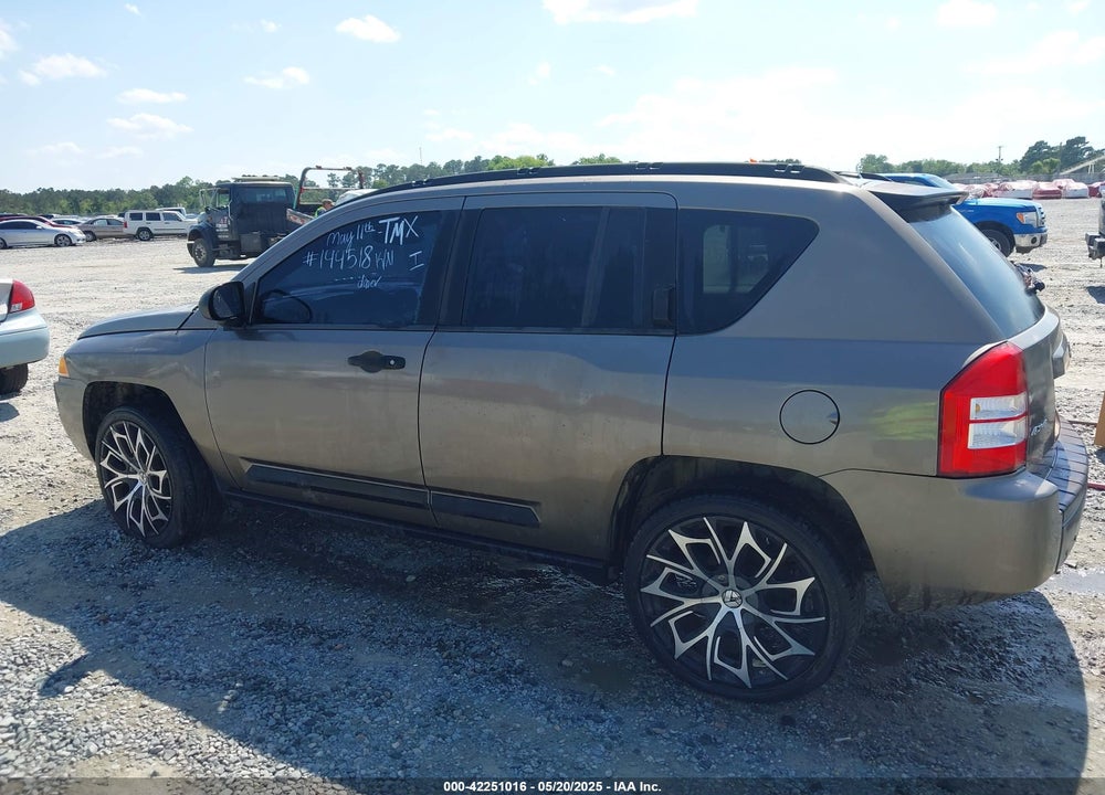 2007 JEEP COMPASS VIN: 1J8FF57W67D144518