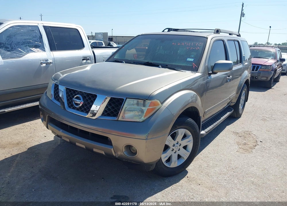 2005 NISSAN PATHFINDER LE VIN: 5N1AR18W65C742428