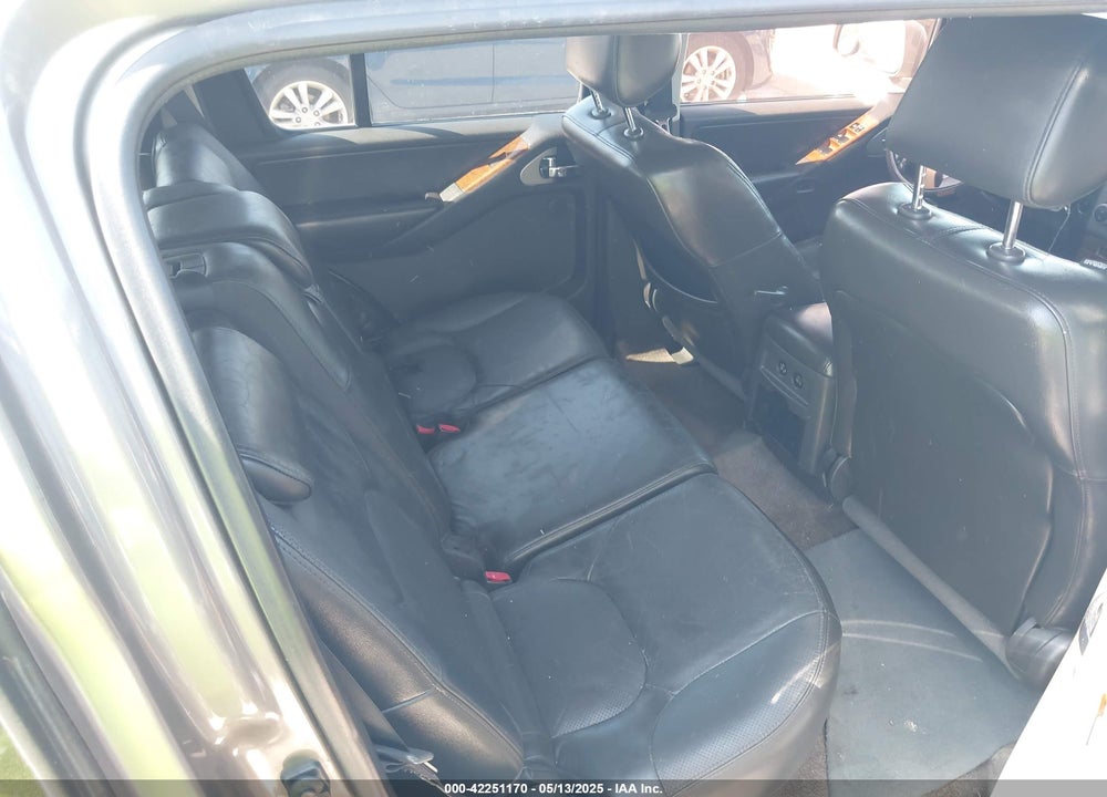 2005 NISSAN PATHFINDER LE VIN: 5N1AR18W65C742428