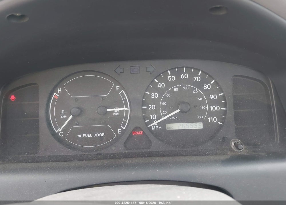 1999 CHEVROLET PRIZM VIN: 1Y1SK5281XZ427093