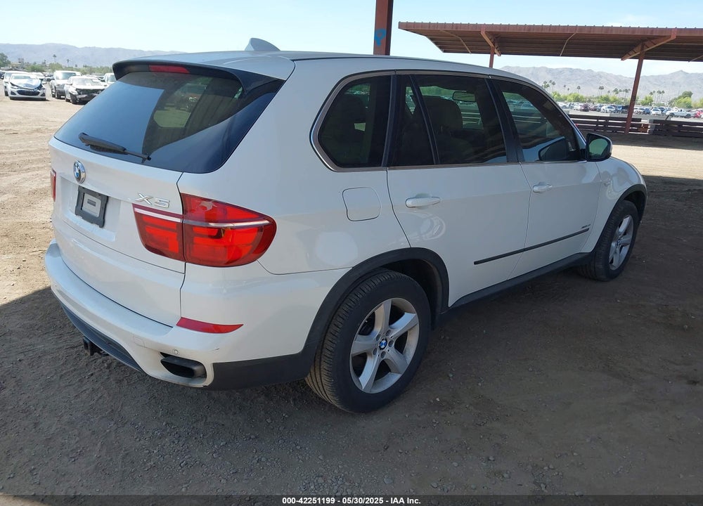 2011 BMW X5 VIN: 5UXZV8C57BL418425