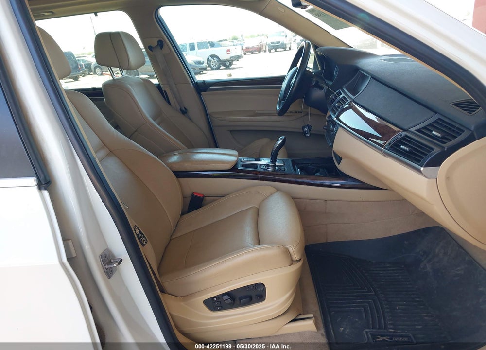 2011 BMW X5 VIN: 5UXZV8C57BL418425