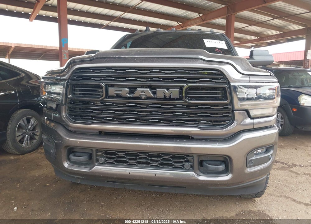 2022 RAM 3500 LIMITED  4X4 6'4 BOX VIN: 3C63R3SL9NG191097