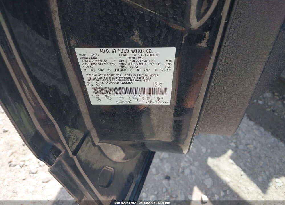 2011 FORD F-150 SVT RAPTOR VIN: 1FTEX1R66BFB20951