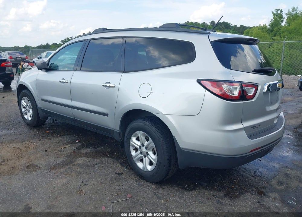 2015 CHEVROLET TRAVERSE LS VIN: 1GNKRFKD3FJ159607